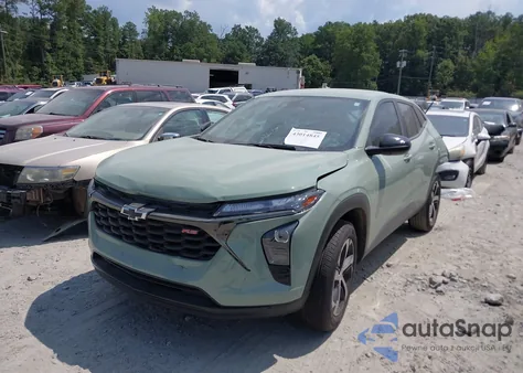 2024 Chevrolet Trax Fwd 1Rs из США, поврежденный, VIN KL77LGE26RC080180